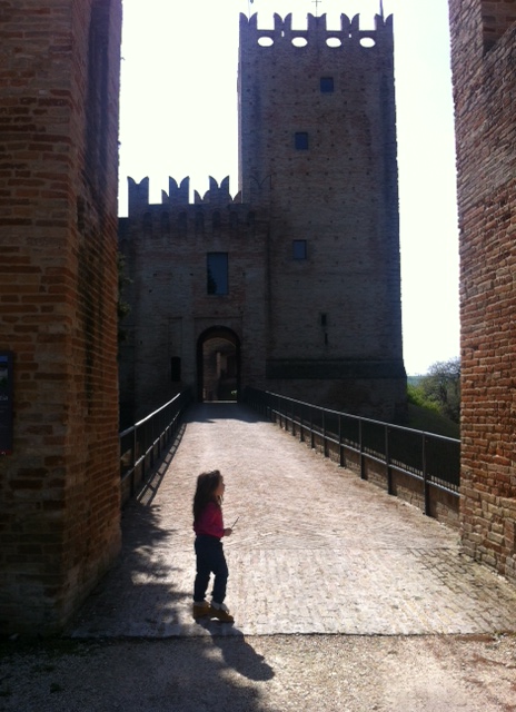 Castello della Rancia, ingresso
